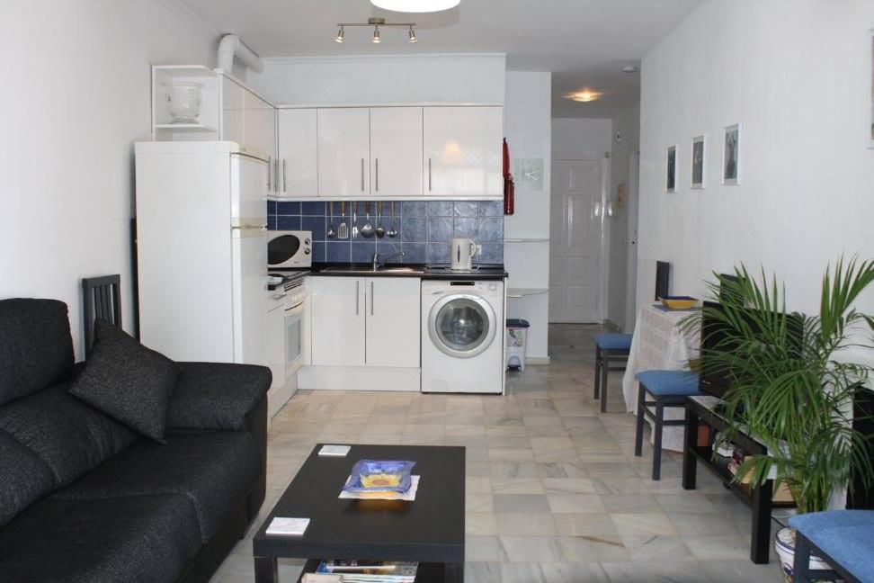 Casa Lesley Anne Apartment Nerja Bagian luar foto
