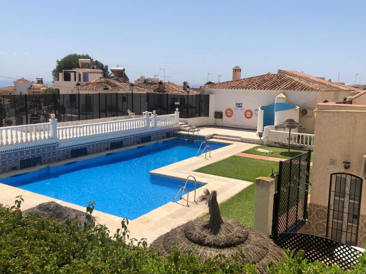 Casa Lesley Anne Apartment Nerja Bagian luar foto