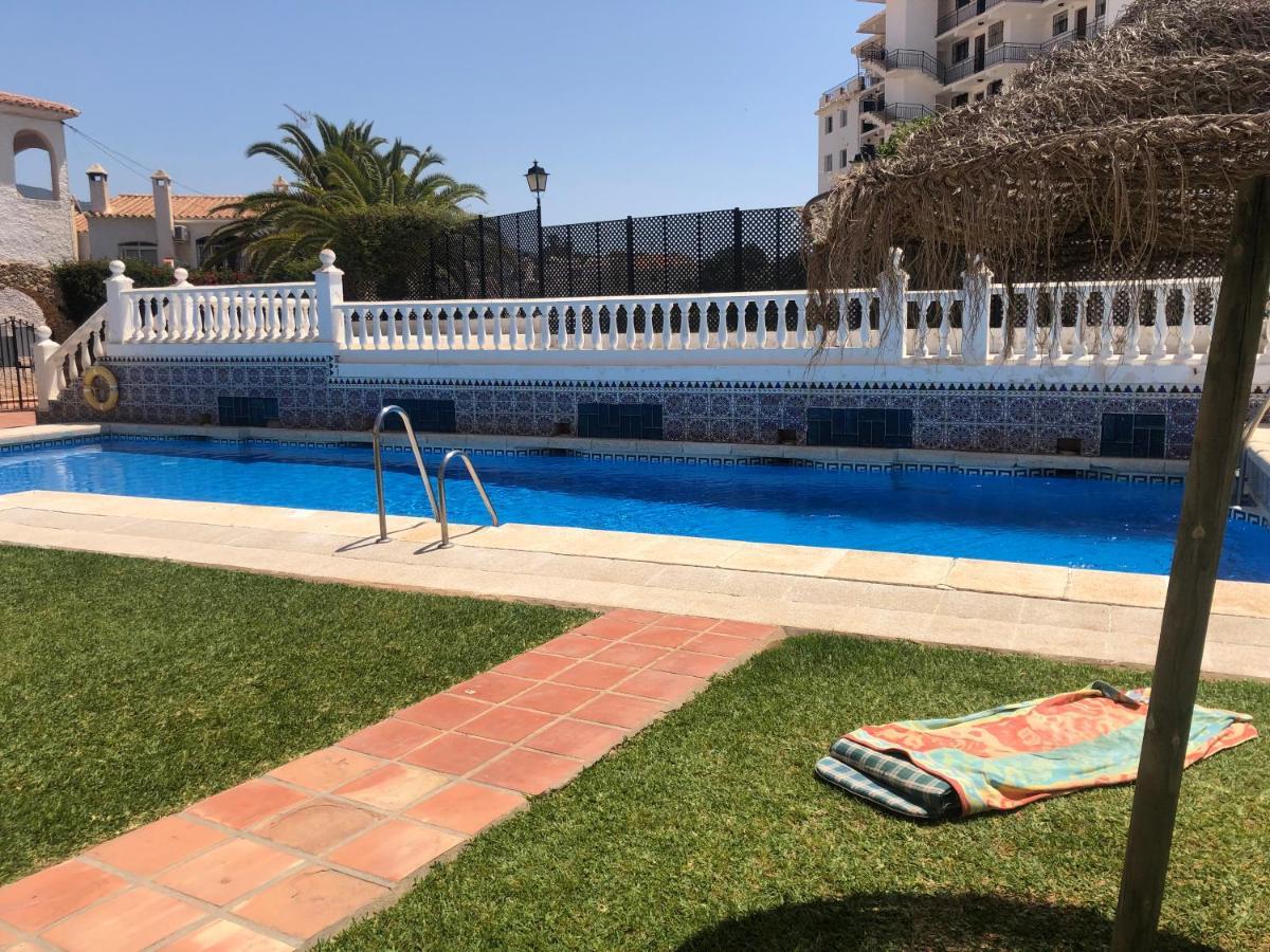 Casa Lesley Anne Apartment Nerja Bagian luar foto